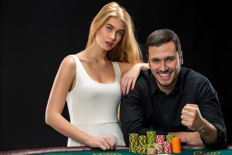 Antarmuka Lightning Baccarat sexsytogel menampilkan meja kartu dengan pengganda petir
